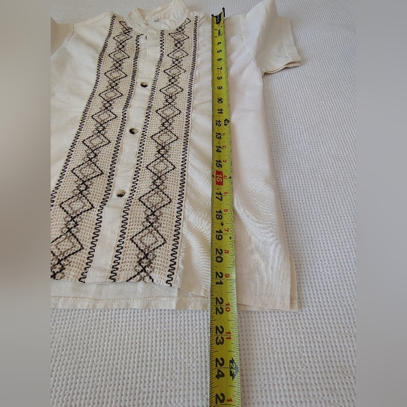 Boy's Cream Embroidered Button Down Guayabera  Shirt Size 12 - Picture 6 of 7